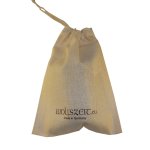 Dice cup with the rune Perthro (rune of prophecy) including 6 dice