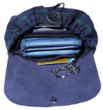 Grüne Kilttasche / Gürteltasche "Thor" mit schwarzem Leder und weißer Gravur